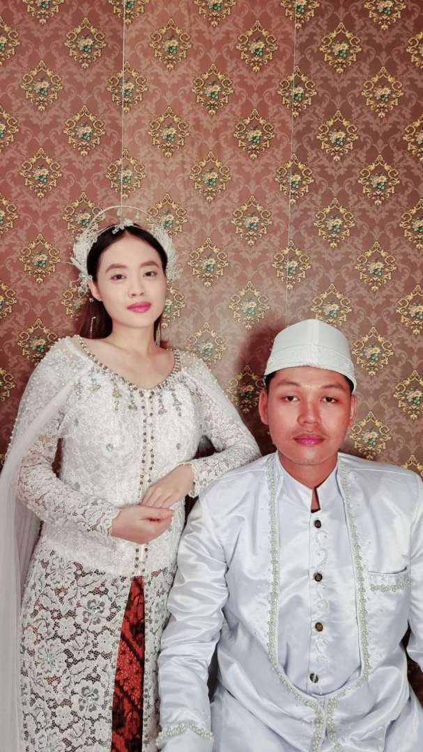 https://arraficlarisa.webnikah.com/dirmember/00000027/hasim000/photo-268524-314433-l-202410301032.jpg